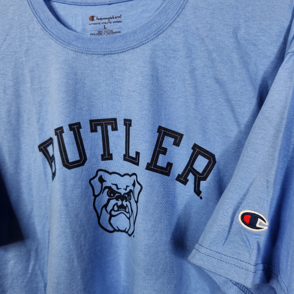 🔥PRICE DROP!!! 🔥 Champion Butler Blue Short Sleeve Tee 🩵💙🐶 - Picture 5 of 6
